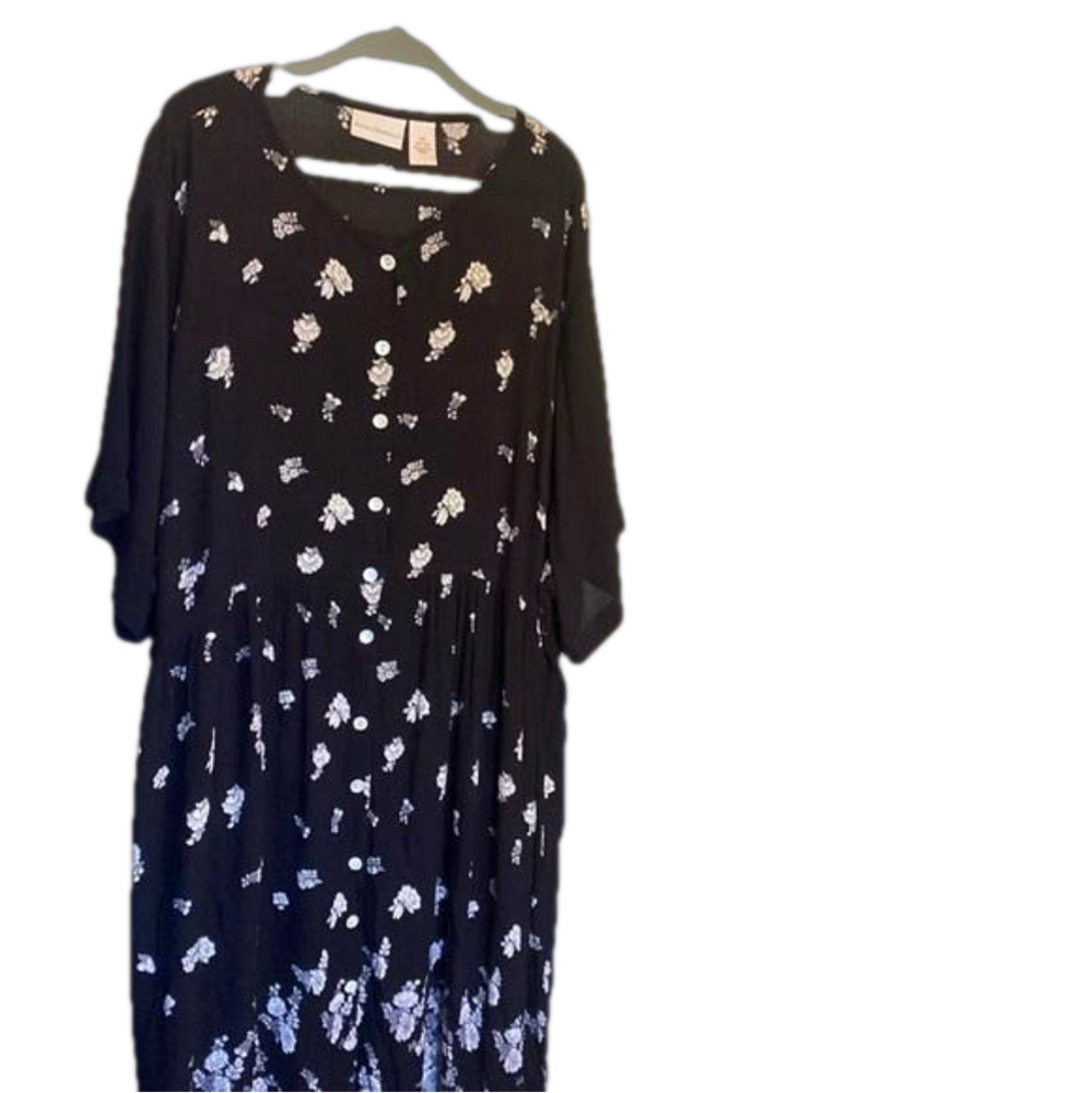 Anna Maxwell 3x ladies button front black dress